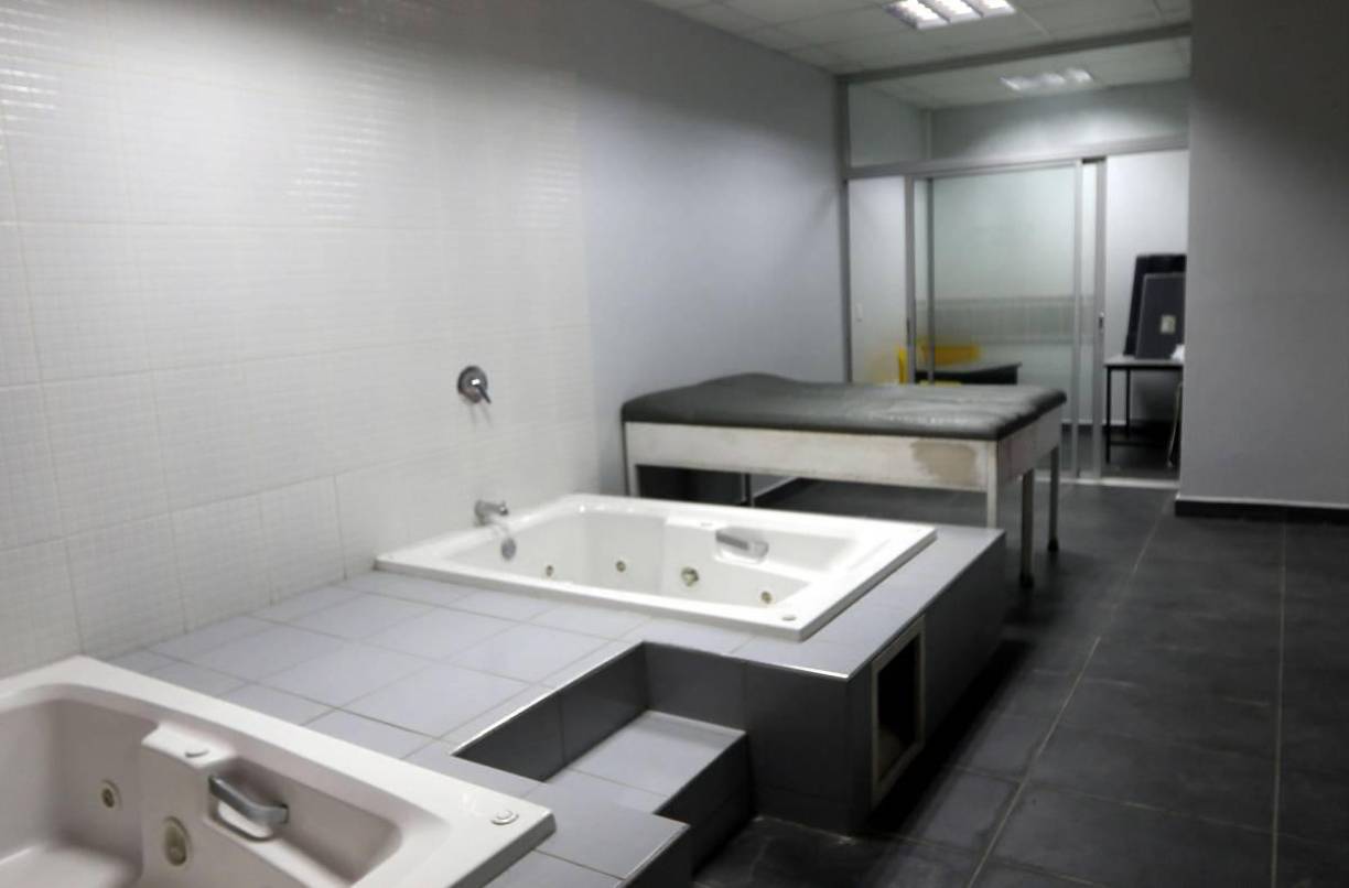 Los equipos Olimpia y Motagua cuentan con sus respectivas tinas de hidromasaje para la recuperación de los jugadores.