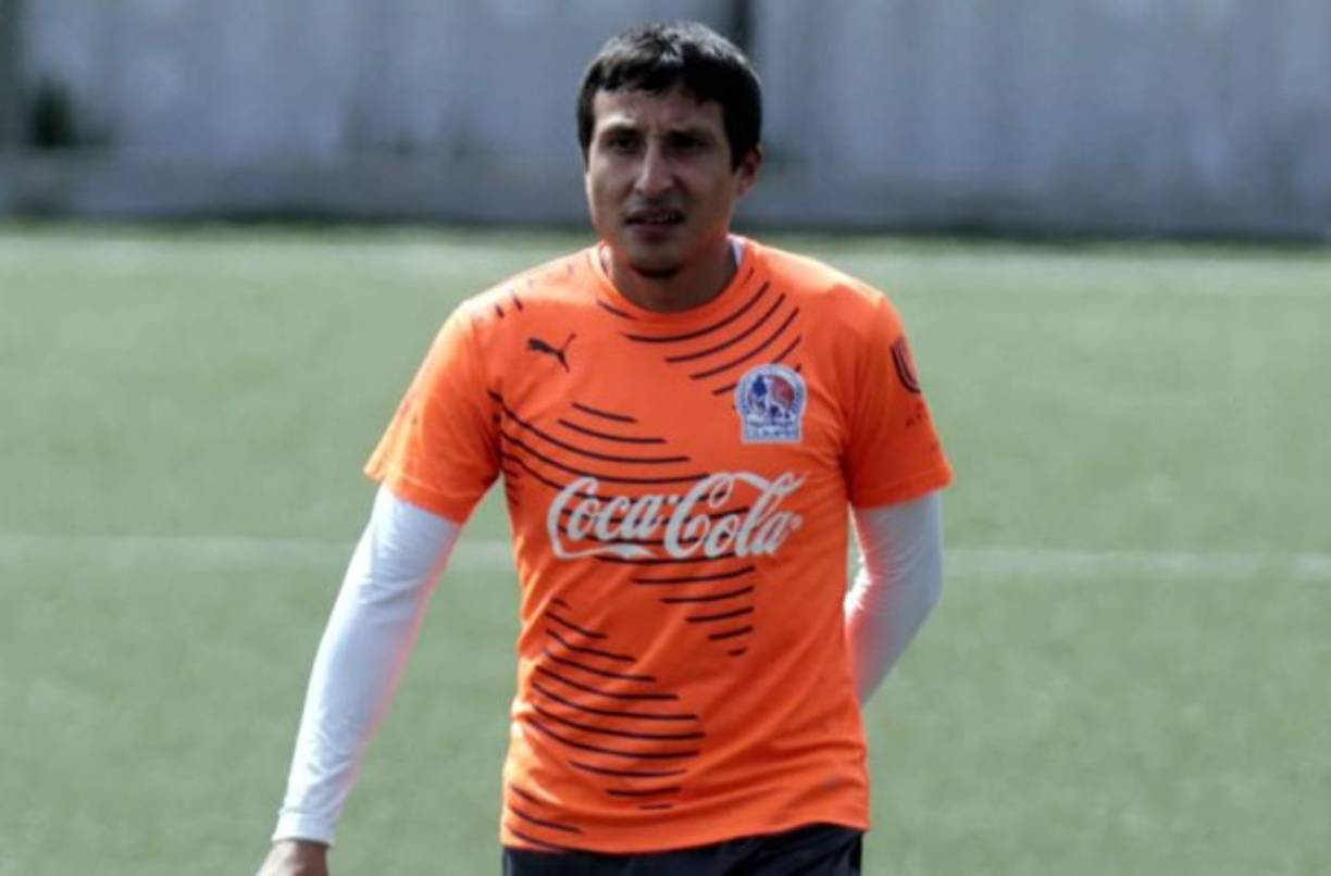 Israel Fonseca: El zaguero es otro que podría salir del Olimpia luego de varios años en el club albo.