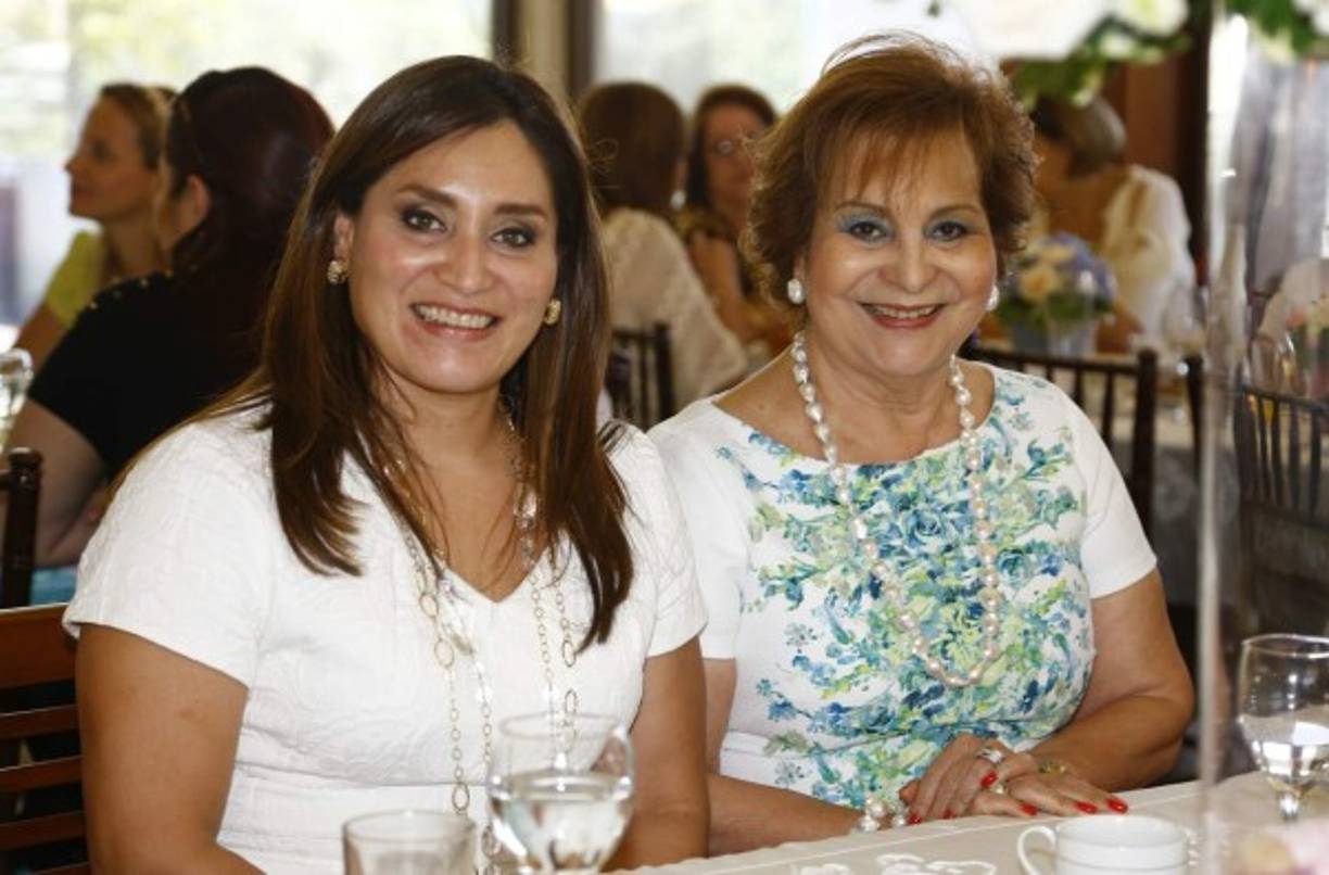 Alicia Bográn y Sara Rodríguez.