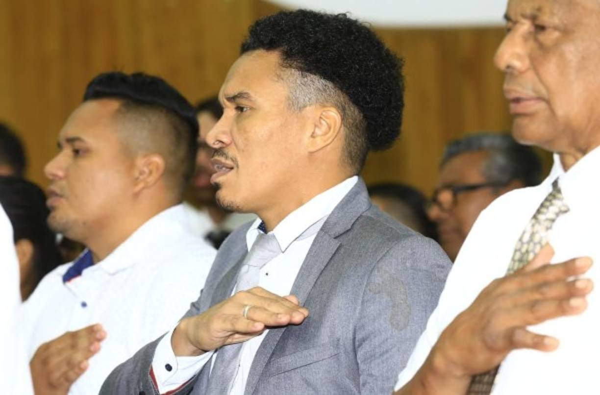 Julio César 'Rambo' de León ha decidido emprender una nueva faceta luego de varios años de mucho éxito como futbolista. Te contamos los detalles de lo que se avecina para el talentoso volante catracho.