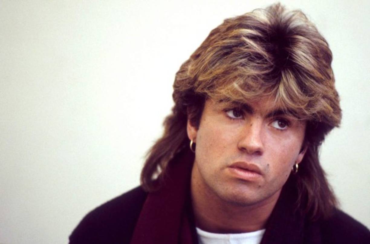 Su primer sencillo en solitario, 'Careless Whisper' fue lanzado cuando aún estaba en el dúo y vendió cerca de seis millones de copias en todo el mundo.
