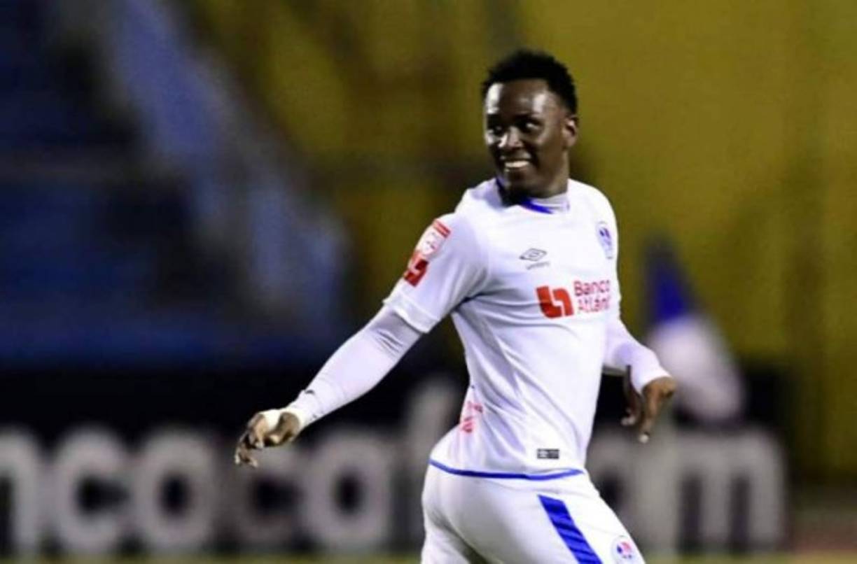 Deybi Flores: El mediocampista finalizó su contrato con Olimpia y en el club albo esperan llegar a un acuerdo con el volante.