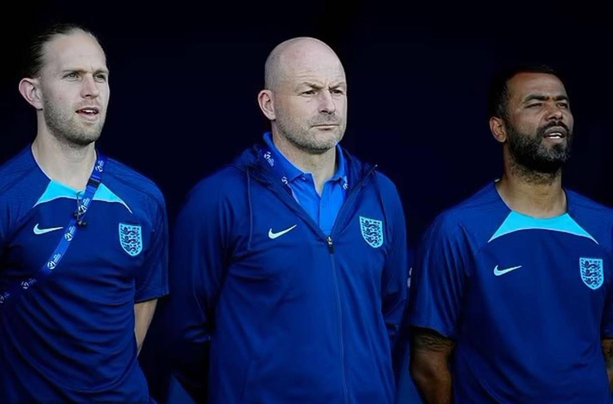 El propio entrenador ha explicado que “cantar el himno fue algo con lo que siempre tuve problemas cuando jugaba para Irlanda. Respeto totalmente ambas músicas y entiendo lo mucho que significan para ambos países”.