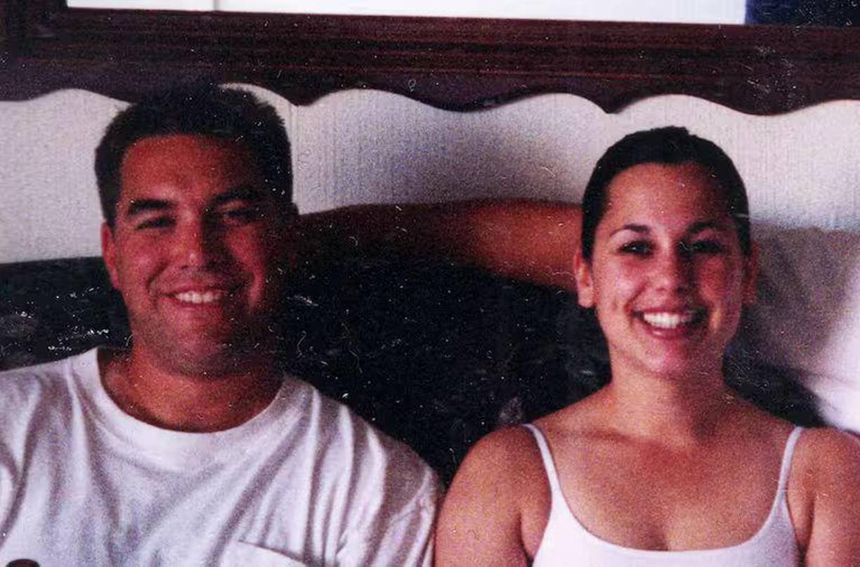 Amber explicó que había iniciado una relación con Peterson sin saber que estaba casado y esperando un hijo.