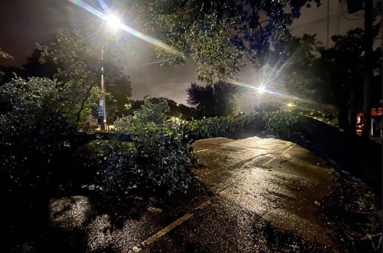 El gobernador de Luisiana, Jeff Landry, declaró en las pasadas horas el estado de emergencia para facilitar la distribución de ayuda y recursos y de esta forma asistir a quienes resulten afectados por Francine.