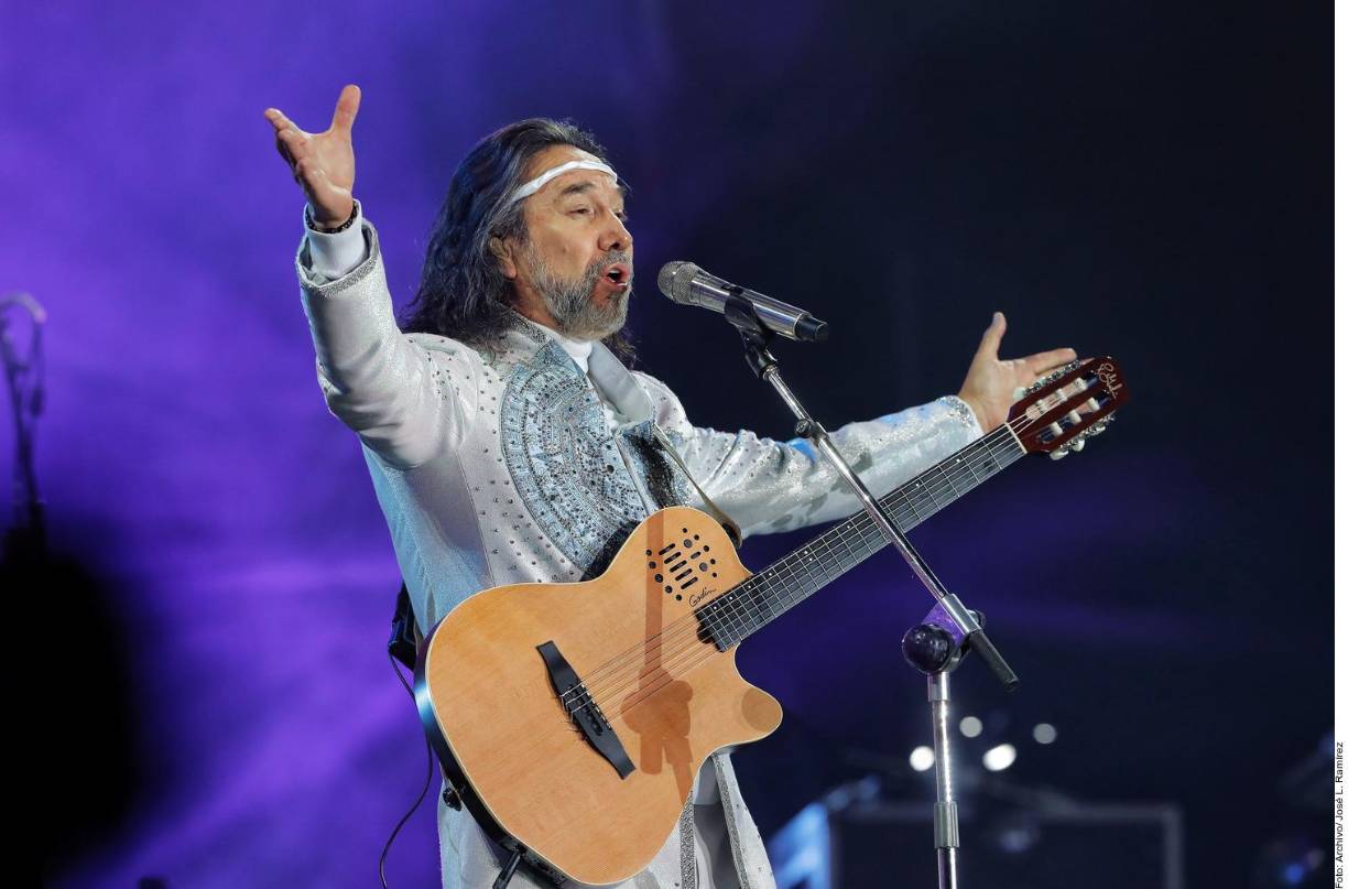 Las puertas del estadio se abrirán a partir de las siete de la noche, los organizadores del evento recomiendan llegar temprano. Habrá venta de alimentos dentro de las instalaciones del recinto y seguridad.