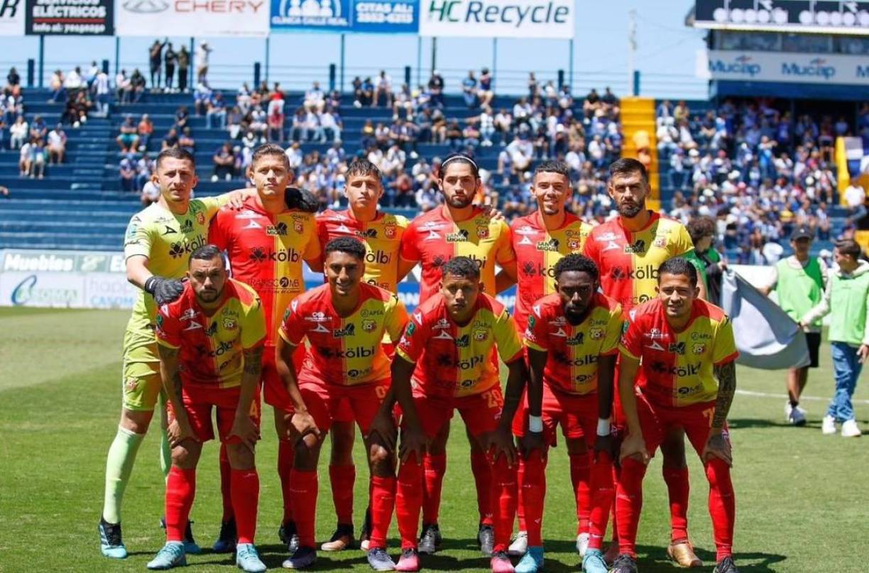 Herediano (Costa Rica): 29 títulos.