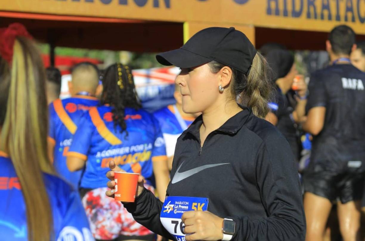 Esta bella joven cautivó en la competición de atletismo realizada este domingo.