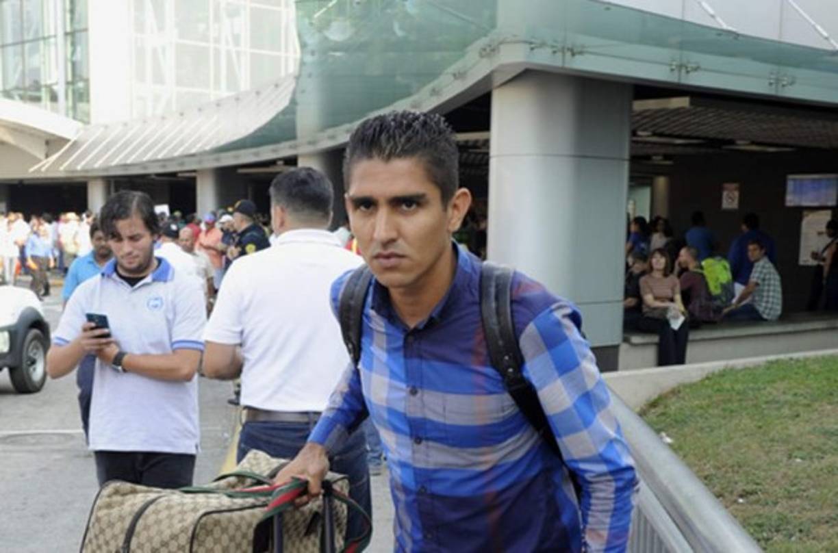 El mediocampista hondureño Jorge Claros quedó fuera del Alajuelense del Costa Rica y en los últimos días se menciona que puede llegar al Olimpia.