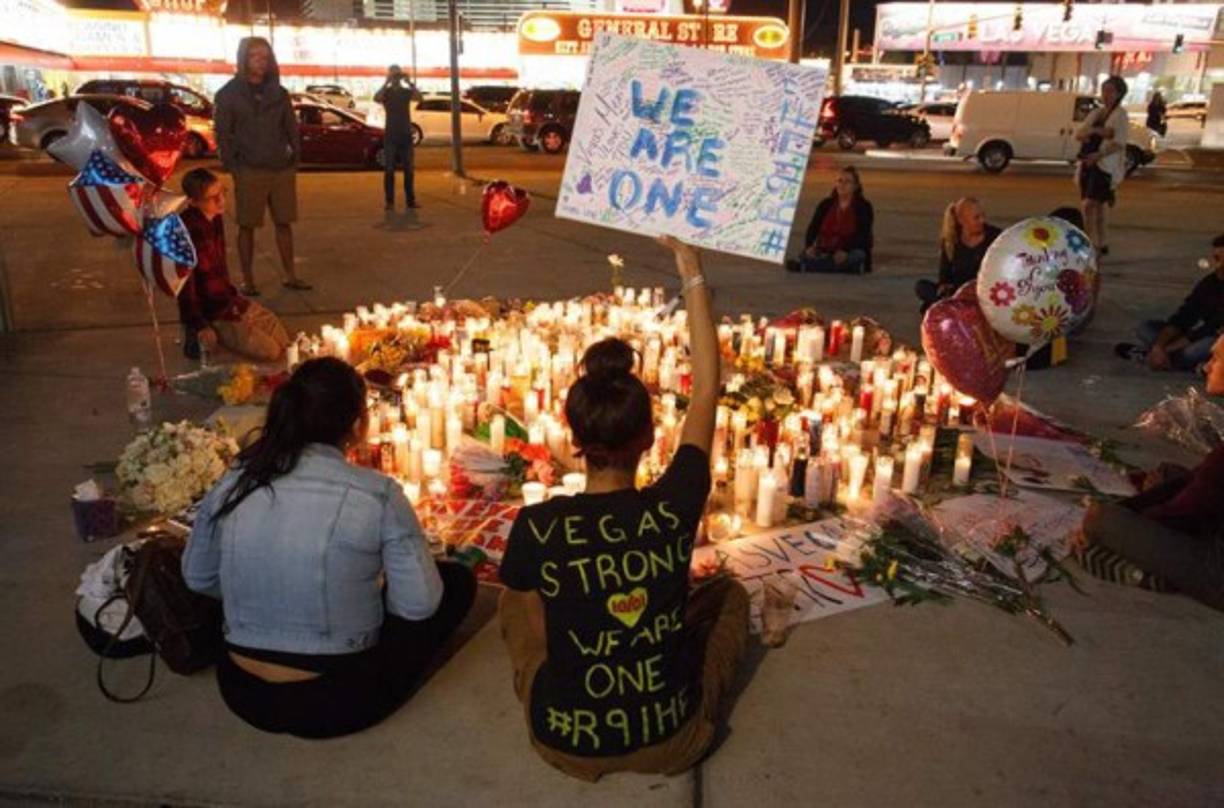 Uno de los hermanos del agresor, Eric, dijo a los investigadores que Stephen 'siempre quería ser el mejor y ser conocido por todos'.<br/>'Había hecho ya en la vida lo que quería y estaba aburrido con todo. Tal vez planeó el ataque para matar al mayor número de gente posible y ser así recordado por tener el récord', indicó sobre el suceso, el peor tiroteo masivo en la historia moderna de EE.UU.<br/>