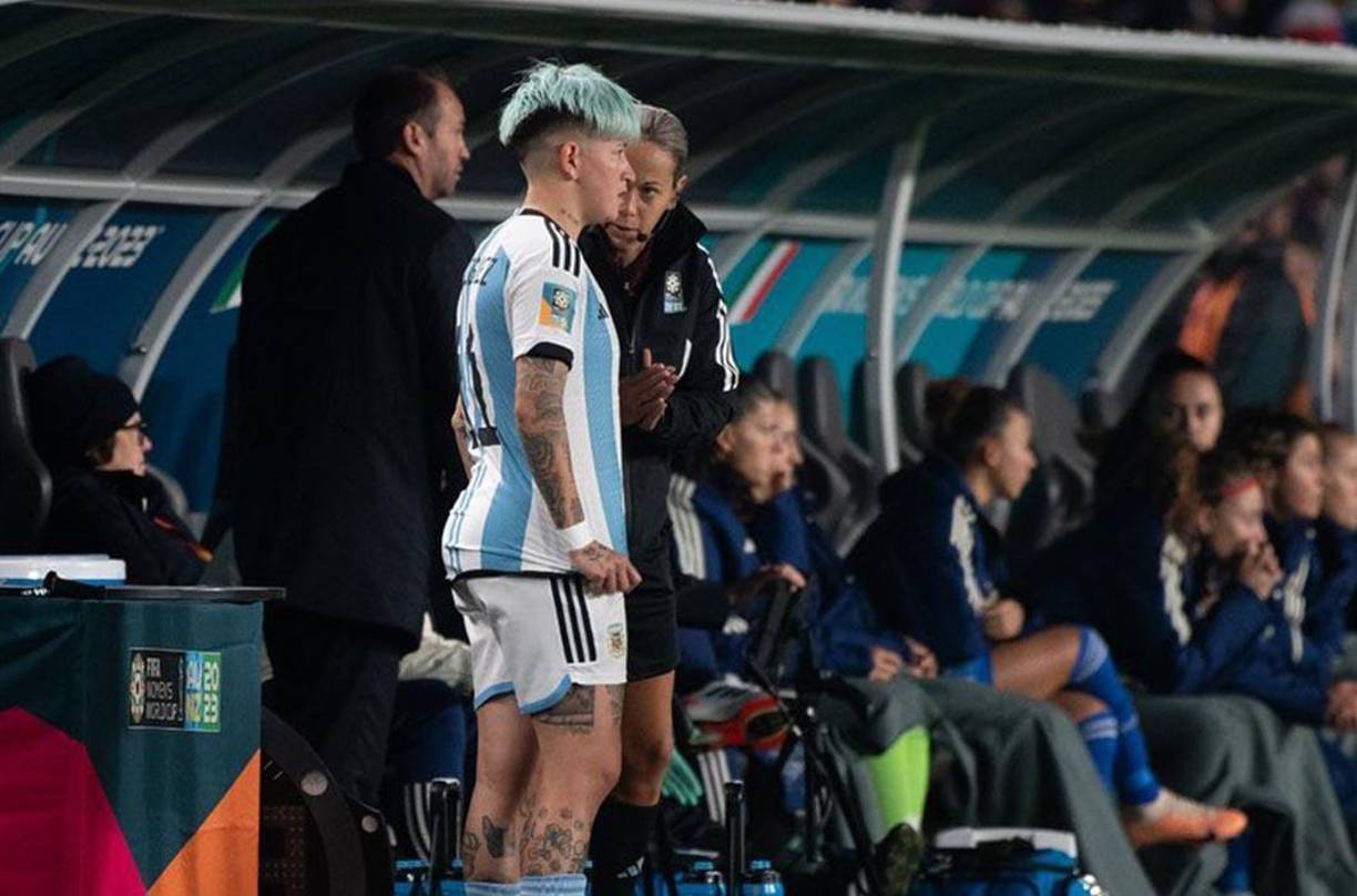 Yamila debutó en el Mundial Femenino en la derrota de 1-0 de Argentina ante Italia. Las críticas para ella aumentaron por su preferencia a CR7.