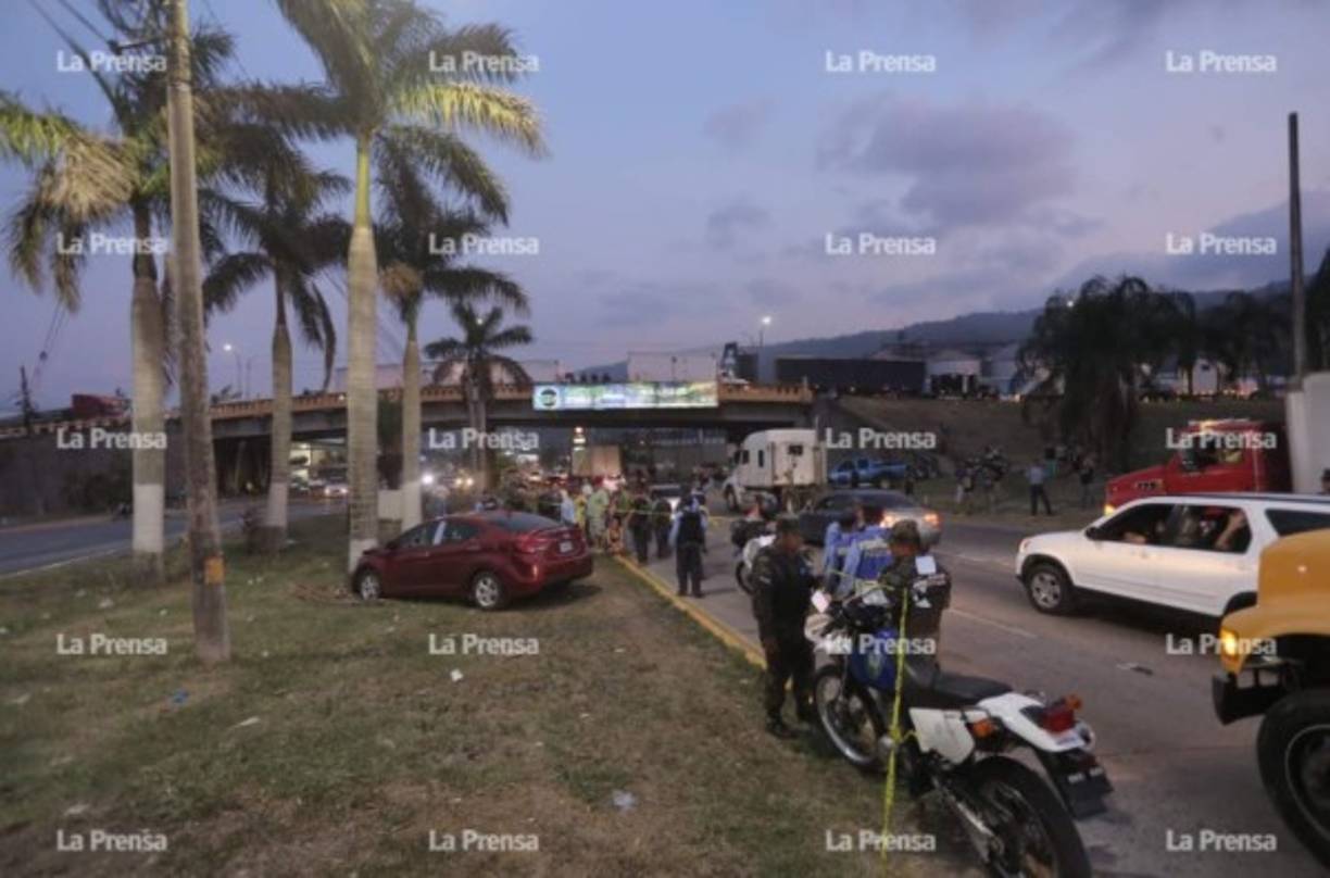 Según relató una pariente del fallecido, él iba rumbo a su hogar en el sector Chamelecón cuando el sicario lo interceptó. Tras cometer el crimen el sujeto huyó supuestamente hacia el centro de la ciudad.