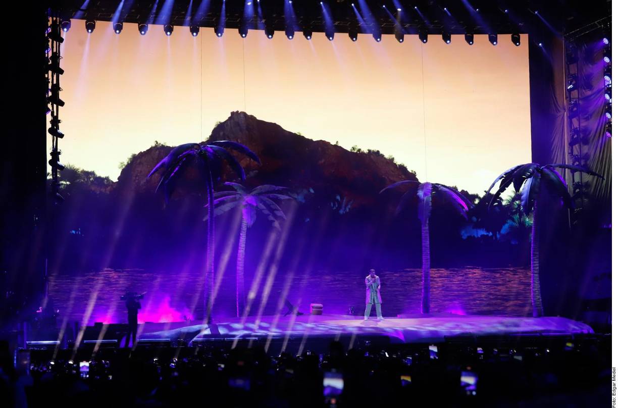 Además de Estados Unidos, el artista pasó por República Dominicana, Chile, Argentina, Paraguay, Perú, Ecuador, Colombia, Panamá, Costa Rica, El Salvador, Honduras y Guatemala.