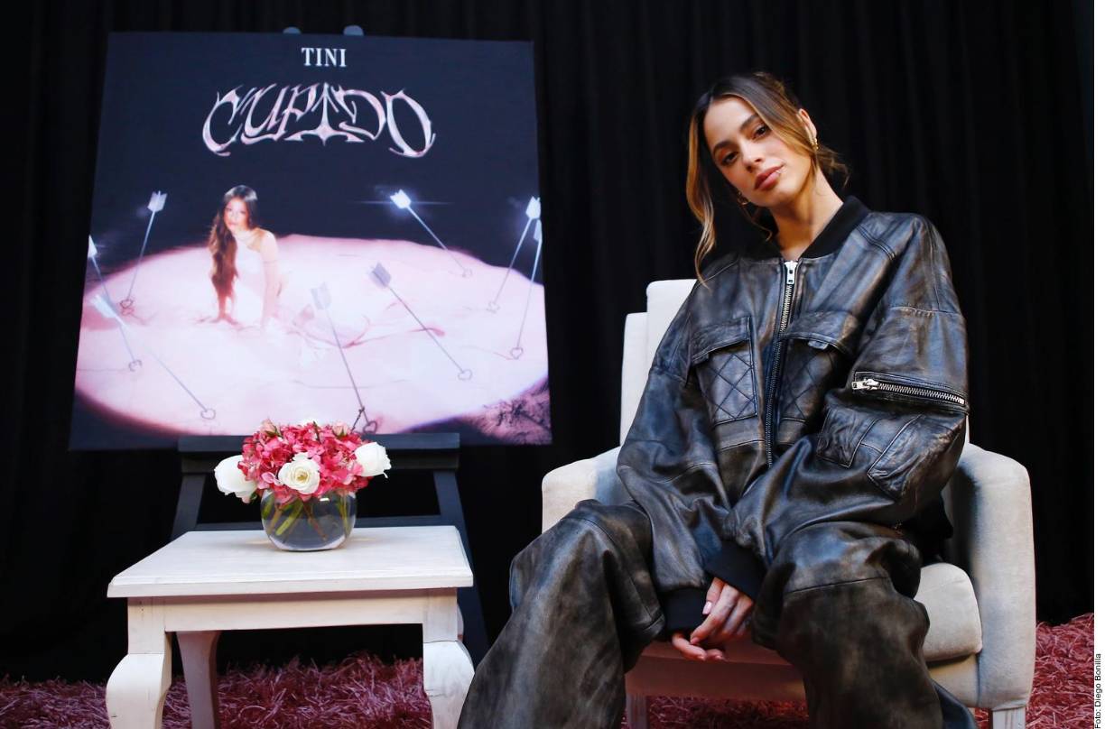 “Una etapa de mucho crecimiento y descubrimiento personal. Gracias por acompañarme de la manera en que lo hacen”, señaló la cantante en sus redes sociales. El Día de San Valentín, publicó “Cupido”, una canción “que simboliza su sentimiento a una pasada relación” dijo la cantante, además “brinda un consejo simple pero profundo”, según un comunicado de su oficina de representación en EEUU.