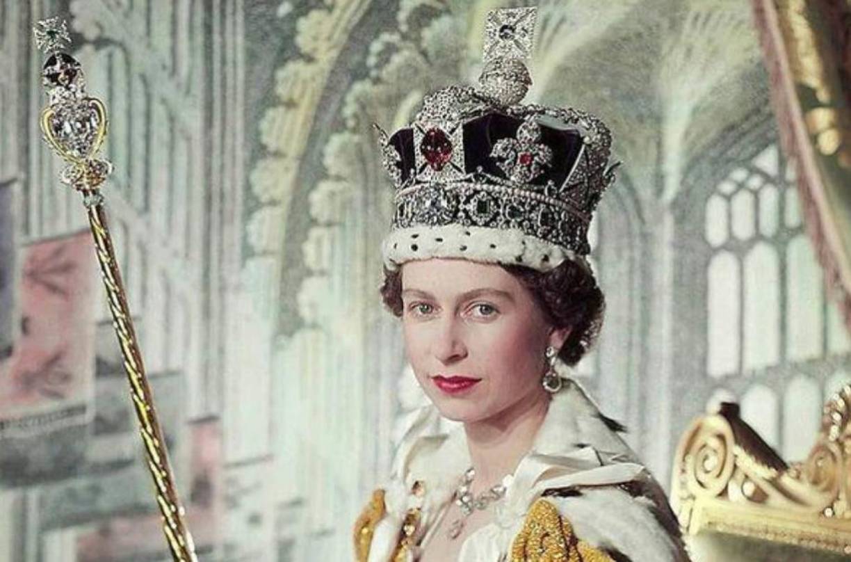 Fue donado por el gobierno colonial, dos años más tarde, al rey Eduardo VII para su cumpleaños. “Todas las riquezas minerales de <b>Sudáfrica</b> pertenecen al pueblo sudafricano, no a un palacio británico”, declaró el jueves a AFP el diputado Vuyolwethu Zungula, líder de un pequeño partido de la oposición