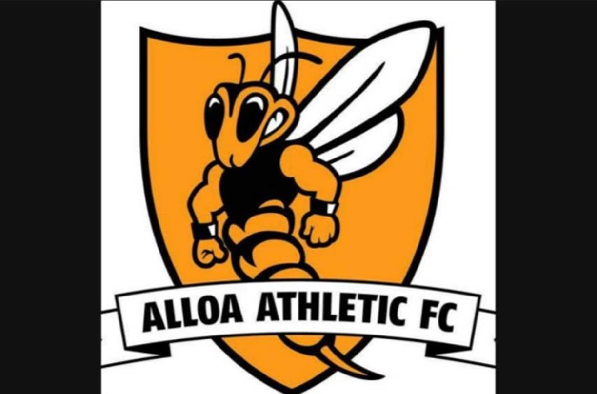 Alloa Athletic - Una abeja súper poderosa se ve en el logo de este cuadro de Escocia.