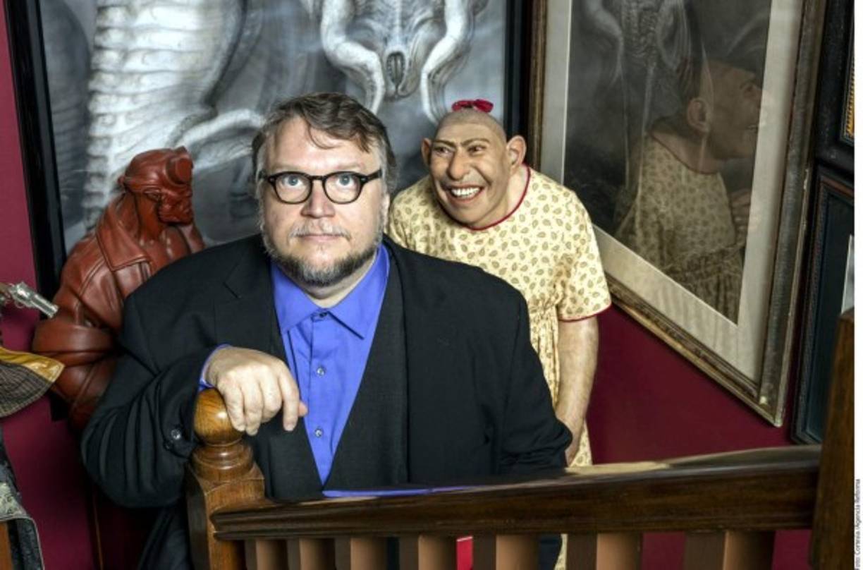 La exposición recrea Bleak House, la casa que el director tiene en Los Ángeles. Está integrada por 500 piezas