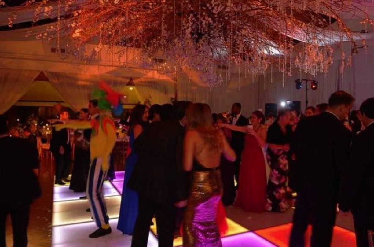 'Es una lástima que el señor fiscal (Douglas Meléndez) no haya respetado un momento de intimidad como es la fiesta de boda del hijo del expresidente Saca', declaró a la prensa la abogada Silvia Bonilla.