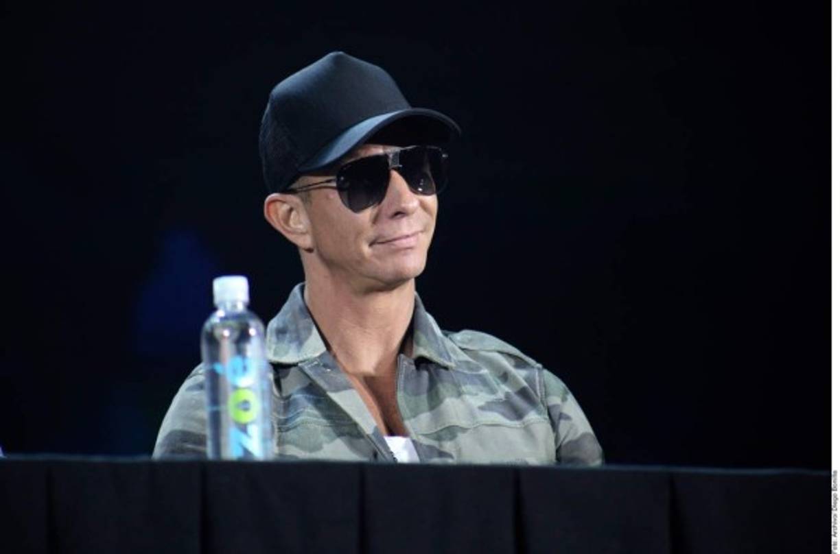 Lamentó que estos rumores hayan trascendido en los medios. 'Ya todos los programas están hablando de esto que, la verdad, no tiene importancia para mí, creo que para mucha gente tampoco, pero para los medios sí', añadió Erik.