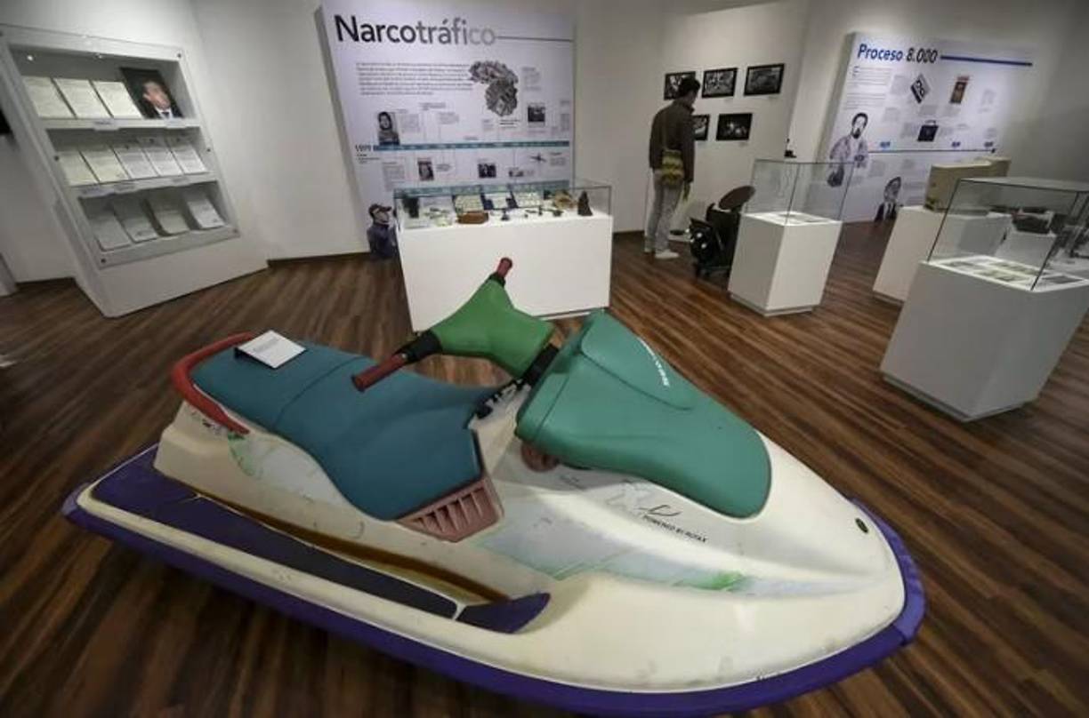 En 2019 Roberto Escobar, expresó que: “Todos hablan de Pablo Escobar: <i>Netflix, </i>los noticieros<i>, Caracol Televisión</i>, las revistas, mis familiares que sacan libros mentirosos. Y resulta que yo no puedo contar mi historia ni la de mi hermano, esto es una injusticia. Yo no le hago daño a nadie. Aquí no se hace ningún mal, la gente solo viene, les cuento una historia y se toman una foto conmigo”.