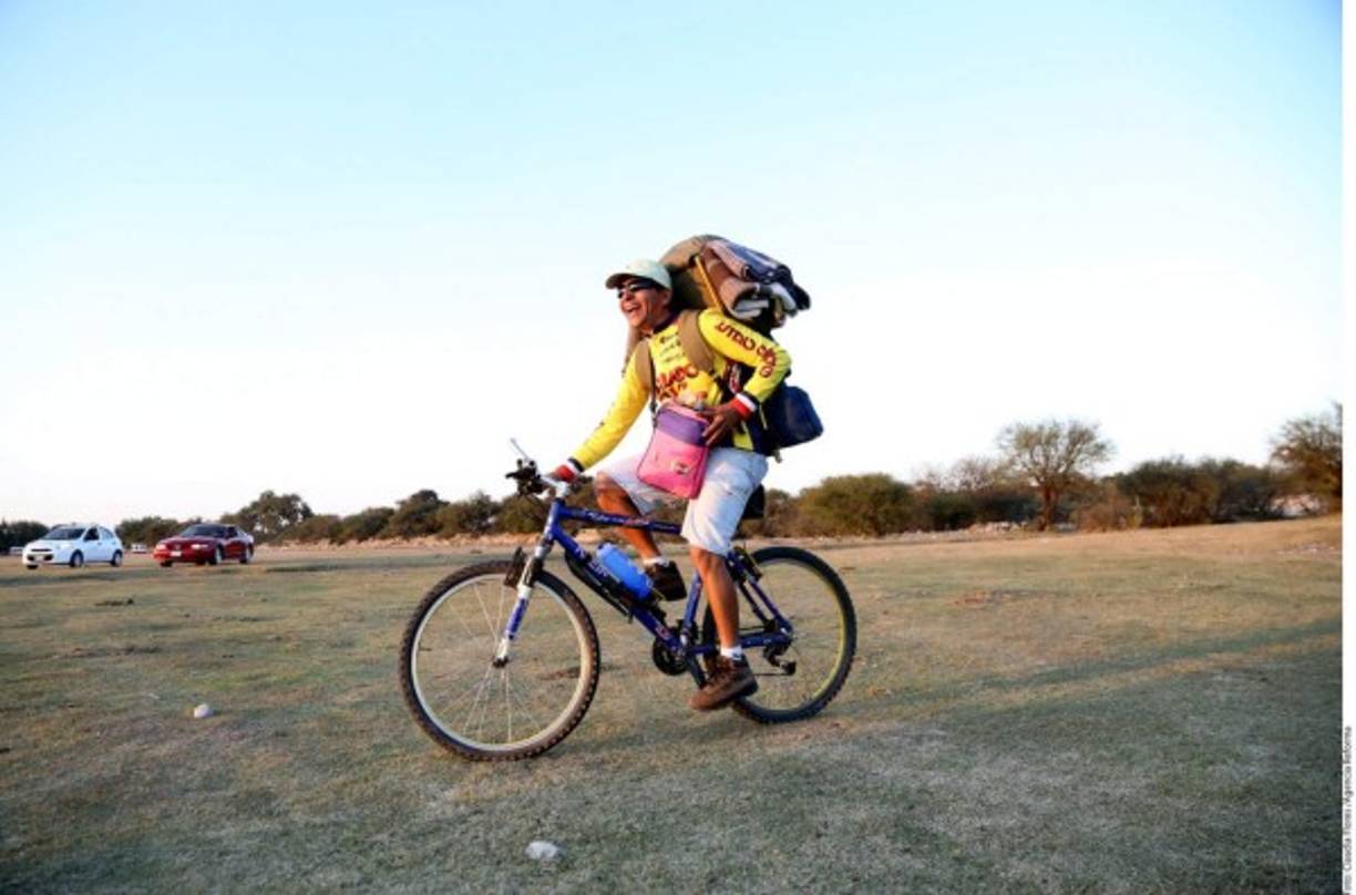 Varias personas han traído equipamento para acampar ya que los hoteles de la zona tienen sus habitaciones reservadas.
