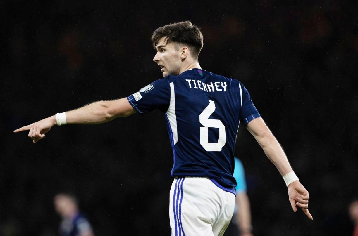 Otro de los refuerzos que buscarán las Urracas para la próxima temporada es al defensor del Arsenal, Kieran Terney, esto según el medio británico The Sun.