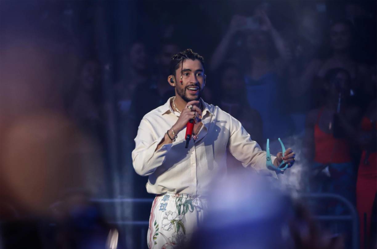 El controvertido mensaje decía: “Los que vengan a ponerme un cabrón teléfono en la cara lo consideraré como lo que es, una falta de respeto y así mismo lo trataré yo”.