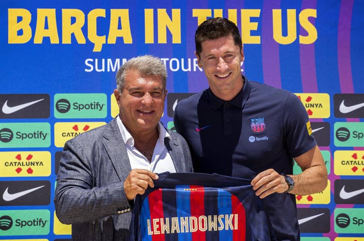 Durante un acto de bienvenida celebrado en Florida (EEUU), el polaco confirmó “estar listo para jugar el próximo partido”