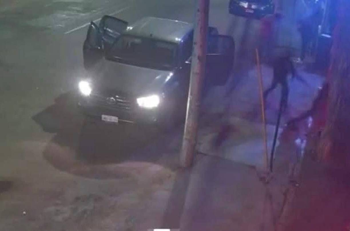 Mientras que en el municipio de El Marqués, también en Querétaro, otro equipo identificó un vehículo relacionado con los hechos”.