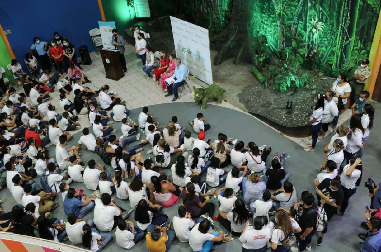 Por su parte el alcalde Roberto Contreras, dijo que “hemos venido al Museo El Pequeño Sula a celebrar con los niños del IMDEE, iniciando ya las diferentes celebraciones que se han programado efectuar en varios sectores de San Pedro Sula, en el marco del Día del Niño”.