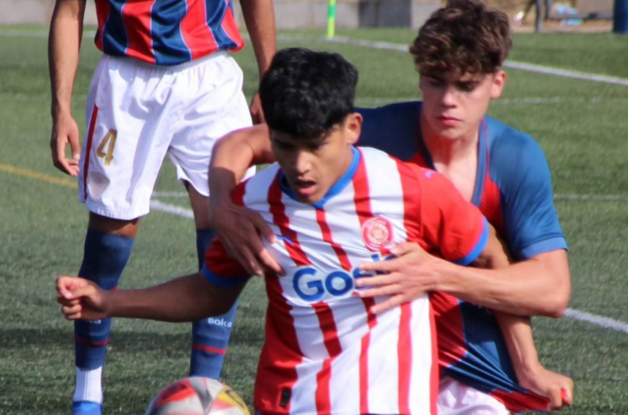Richard Martínez es un goleador nato. Nació en Tegucigalpa, se mudó en 2019 a España y fue refuerzo del Olimpia Sub-15 que conquistó el título en la Copa Donosti.
