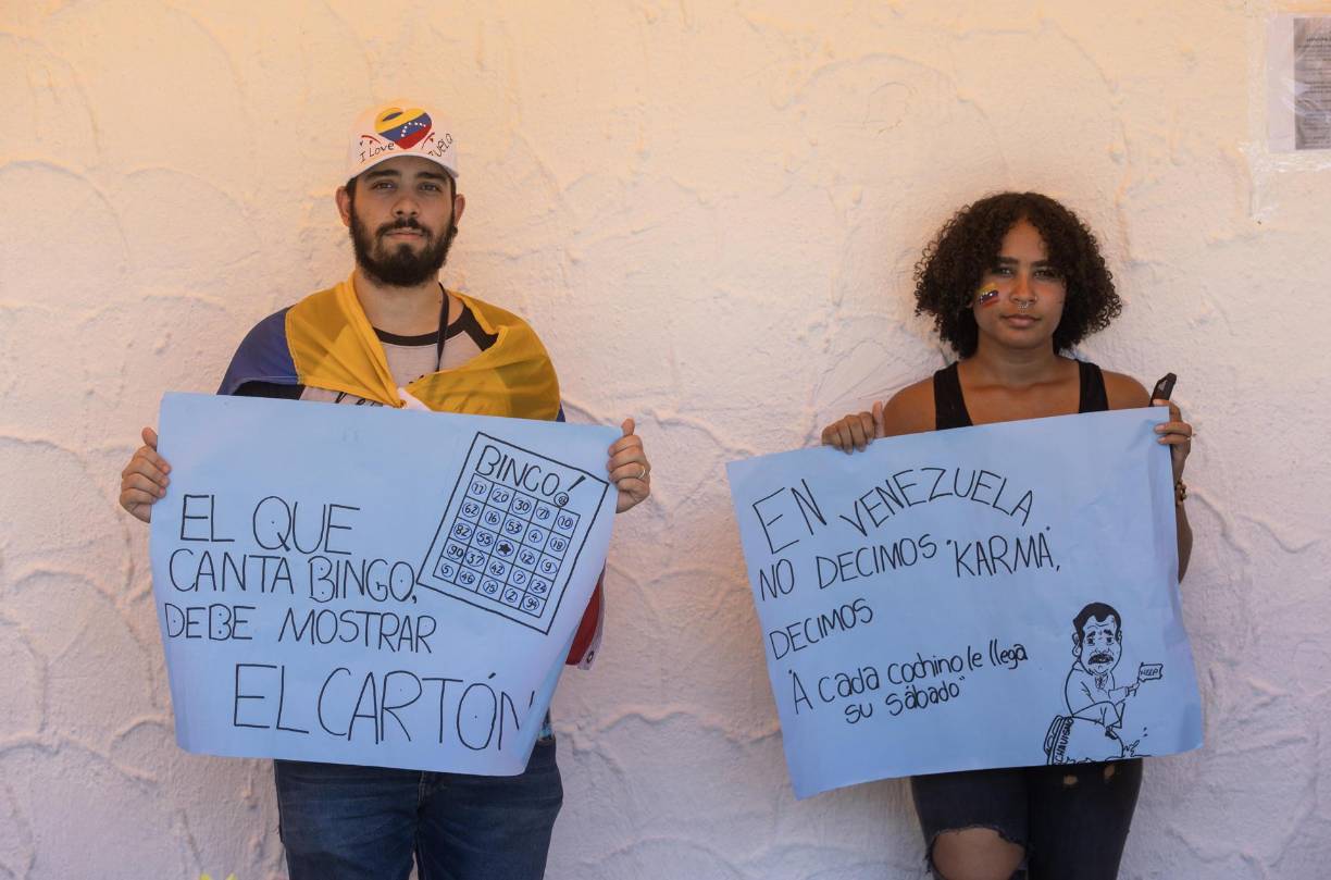  Estas situaciones “van limitando más los espacios para que la oposición se pronuncie” sobre la victoria de González Urrutia, que “ganó por un margen muy alto, y las actas ya están, digamos, libres para que cualquier persona pueda consultarlas”, afirmó.