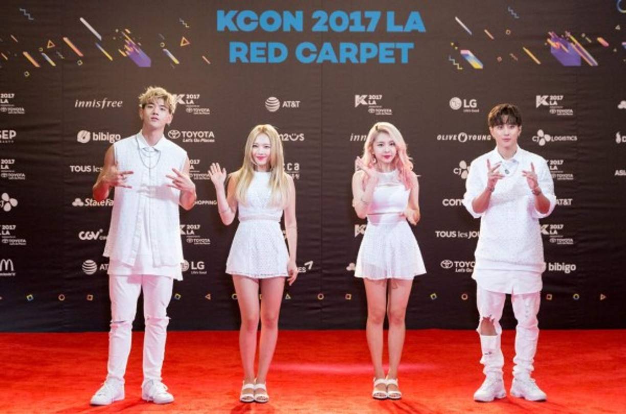 Kard. Este grupo fascina a sus seguidores hispanos porque también les gusta la música latina.