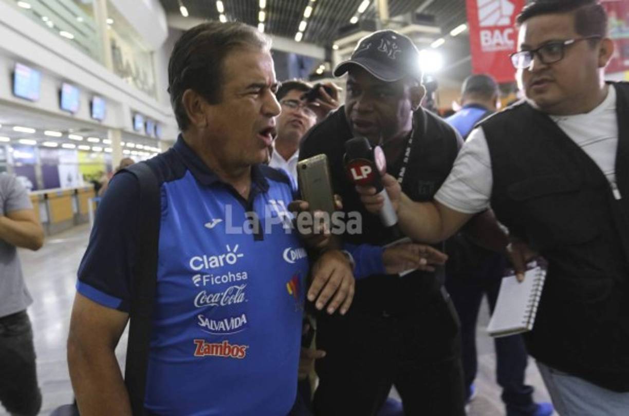 A Jorge Luis Pinto se le vio con sueño en algunos tramos.