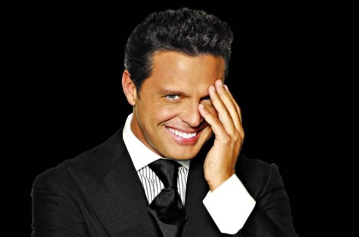 Luis Miguel se ha caracterizado no solo por su talento sino también por su apuesto físico con el que ha enamorado a miles de mujeres alrededor del mundo.<br/><br/>Sin embargo, esto parece que ha quedado atrás ya que ahora luce irreconocible y nada queda del apuesto 'Sol de México'.