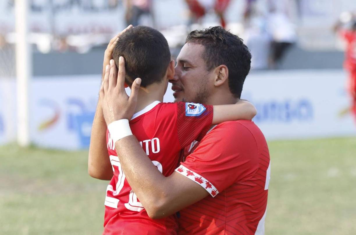 Fiesta de Real Sociedad, Mauro desatado y tristeza del Honduras Progreso