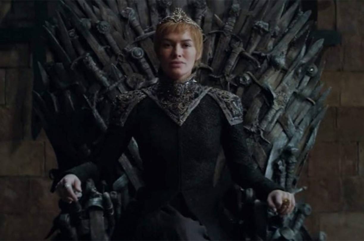 Así, Cersei (Lena Headey) se apoderó del trono de Hierro cuando su hijo menor -el rey Tommen- se suicidó tras ver que la iglesia en la que estaba su esposa y buena parte de la corte estallaba en pedazos.<br/><br/>El atentado lo planificó Cersei para deshacerse de sus enemigos, incluido el Gorrión Supremo.<br/>