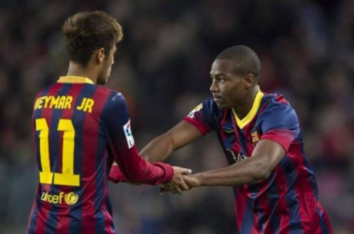 El debut de Adama Traoré con la camiseta del FC Barcelona se dio en noviembre del 2013 y en ese entonces ingresó por nada más y nada menos que el astro brasileño Neymar.