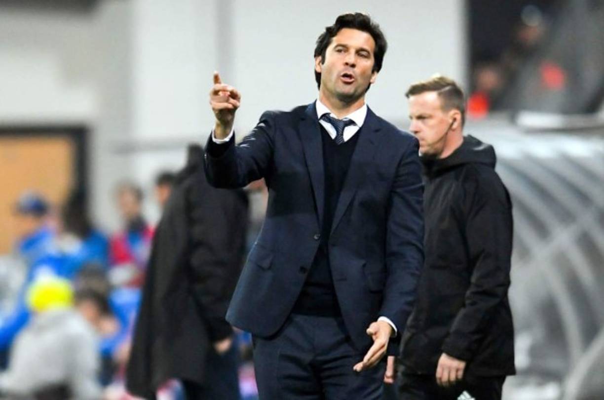 Santiago Solari, dirigiendo su primer partido de Champions League como entrenador del Real Madrid. Foto AFP