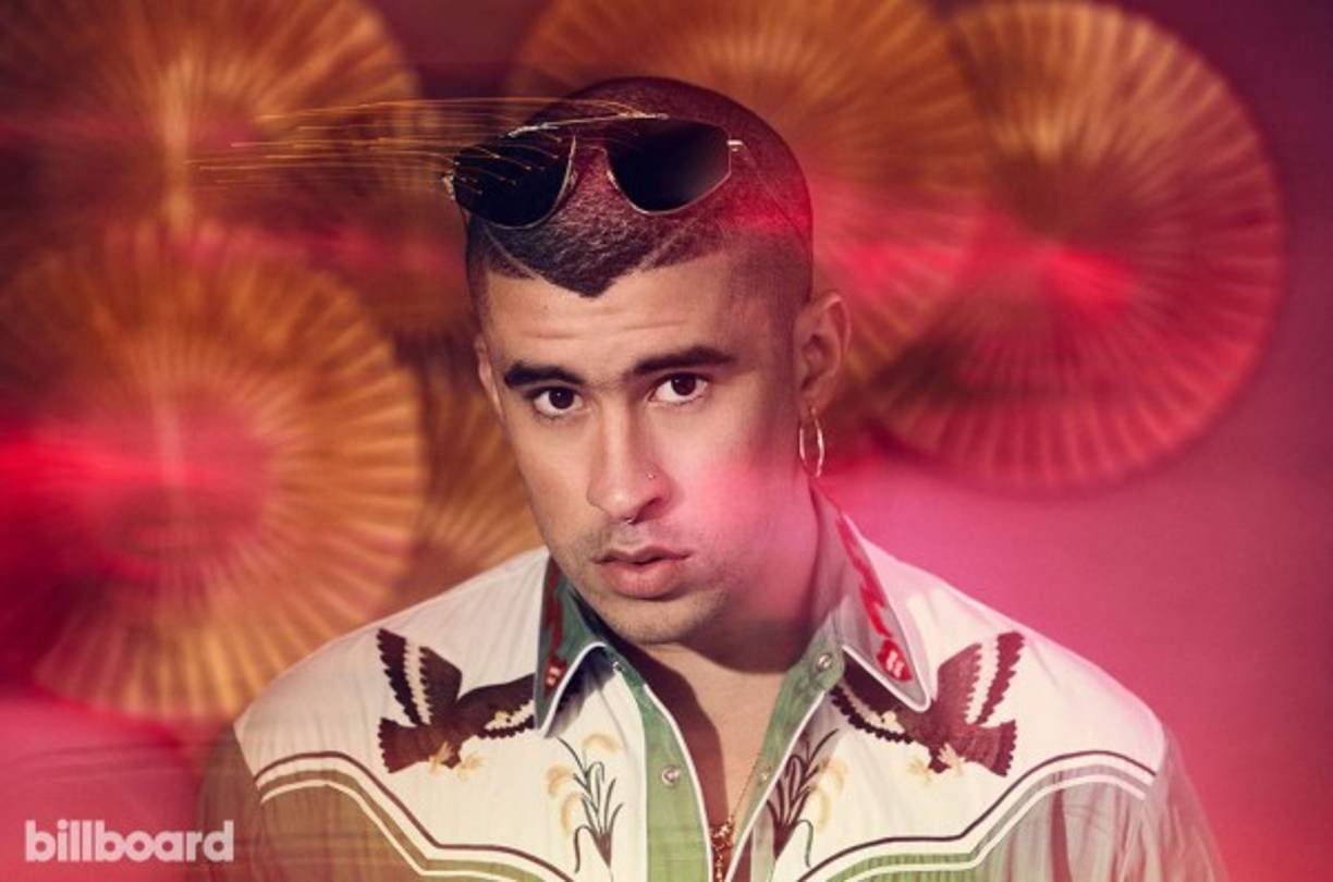 Billboard realizó un artículo titulado: Cómo Bad Bunny se hizo cargo del pop: cantar exclusivamente en español. En el que relata la historia de éxito del joven cantante.