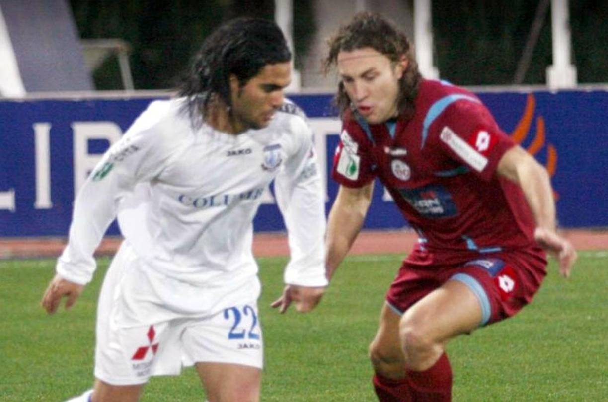 El jugador nacido en Ra’anana, Israel, luego pasó por otros 12 equipos en su país.