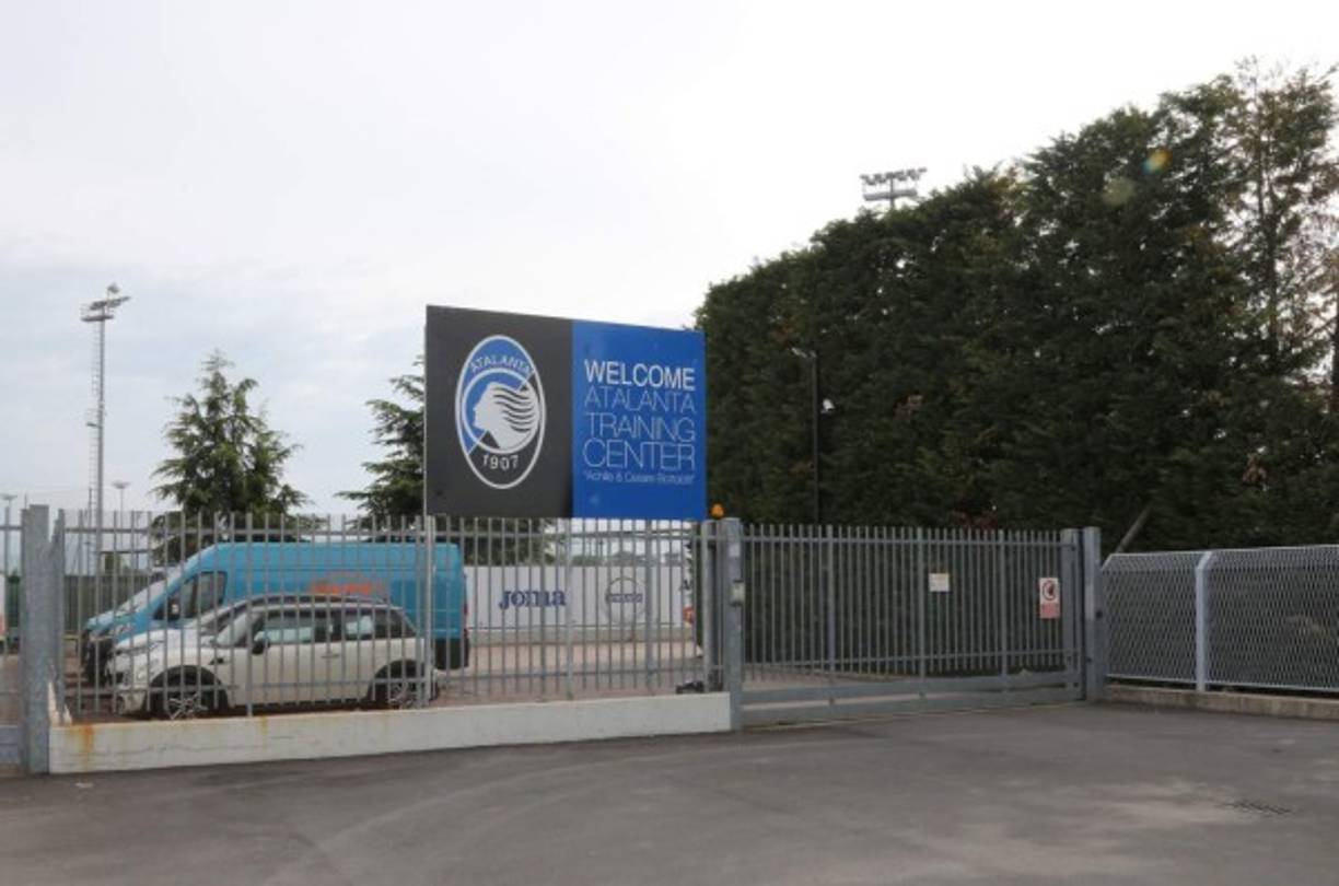 Los equipos del fútbol italiano volvieron a entrenarse de forma esperanzada con miras de volver a la competición. El Atalanta es uno de los clubes que ya comenzó con las prácticas.