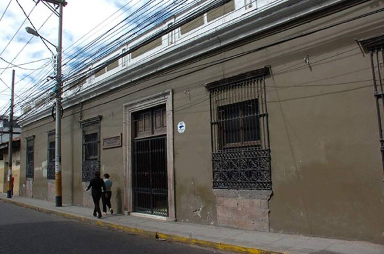 El edificio que albergaba al museo era uno de los más viejos en el centro de la capital hondureña, conocido como Casco Histórico.<br/>