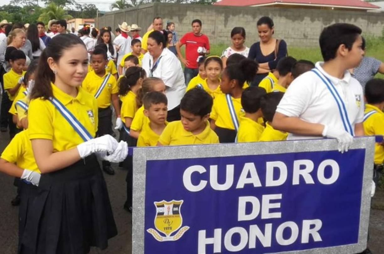 El cuadro de honor de la Escuela e Instituto Bilingüe Del Valle.