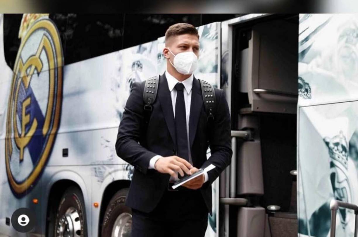 Luka Jovic: El delantero serbio no seguirá en las filas del Real Madrid y se pretende que salga del equipo en enero del 2022.