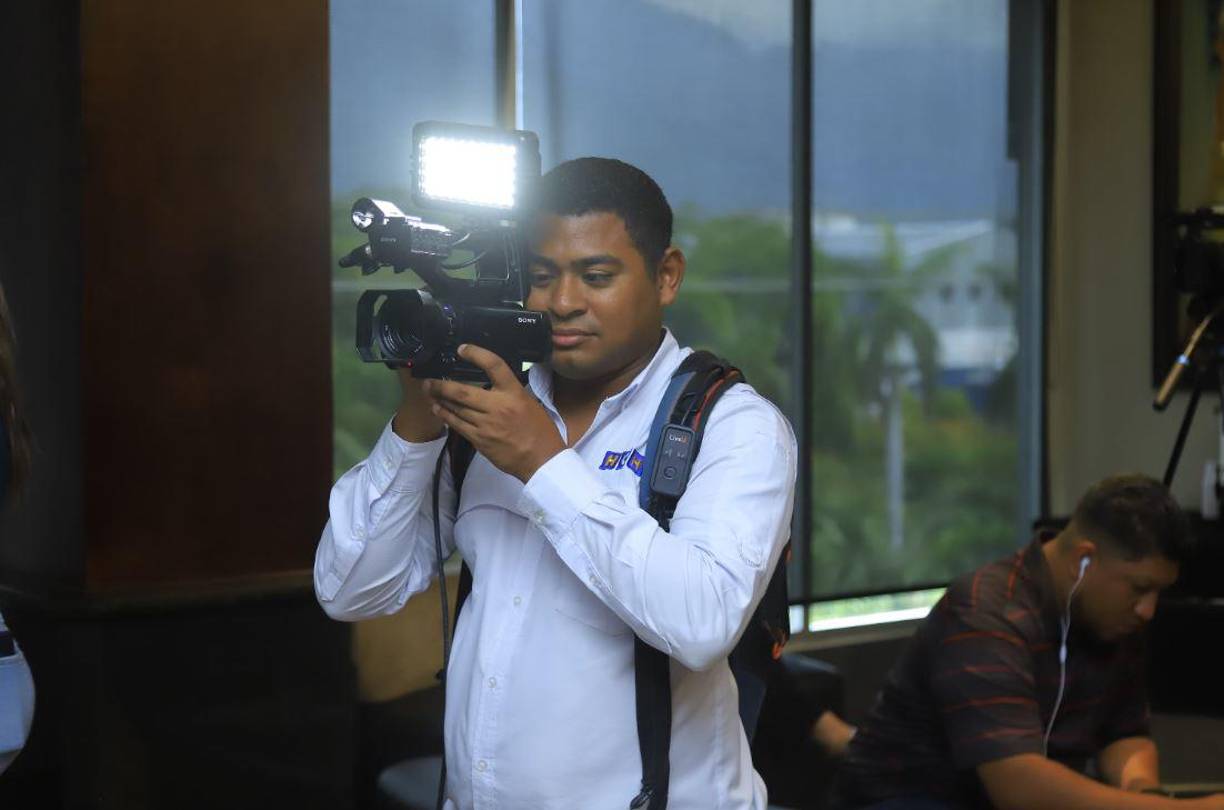 Ellos son los fotógrafos y camarógrafos más reconocidos de la zona norte de Honduras
