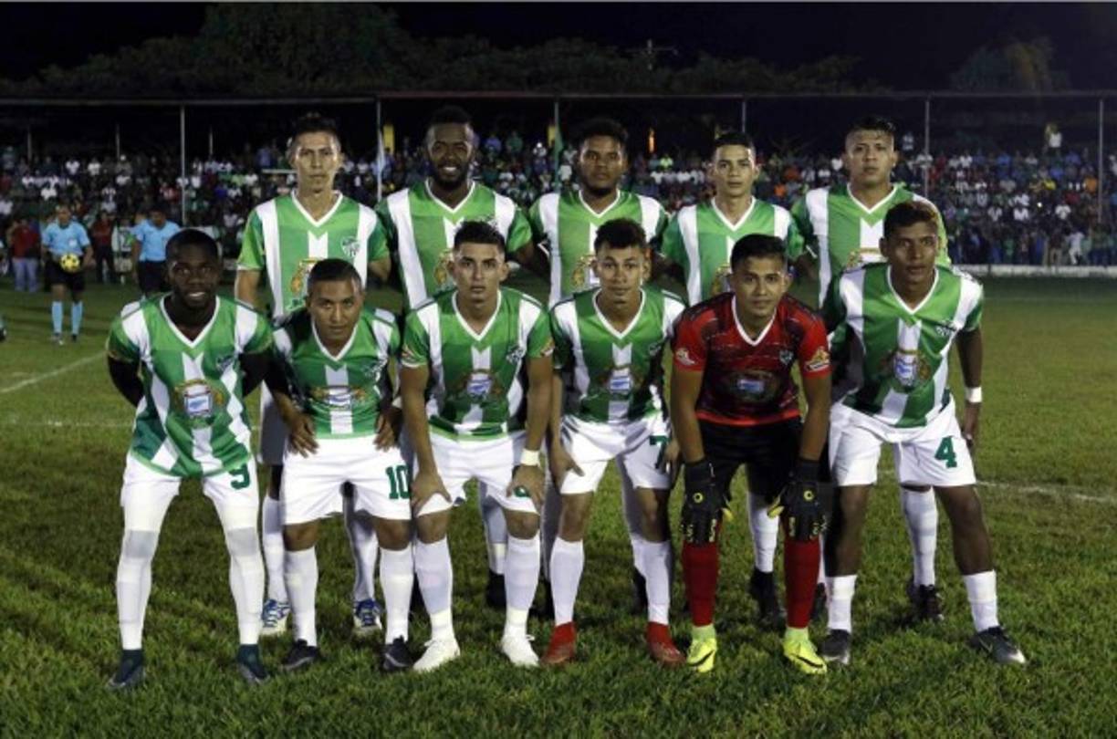 El once titular del Yoro FC contra el Platense.