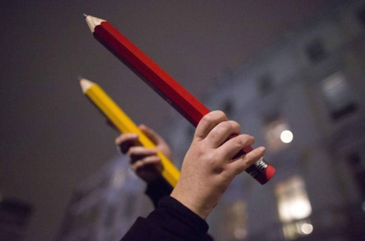 l hashtag #JeSuisCharlie (Yo soy Charlie), que se multiplicó en las redes sociales en señal de apoyo a las víctimas del mortal atentado contra el semanario francés Charlie Hebdo el miércoles.