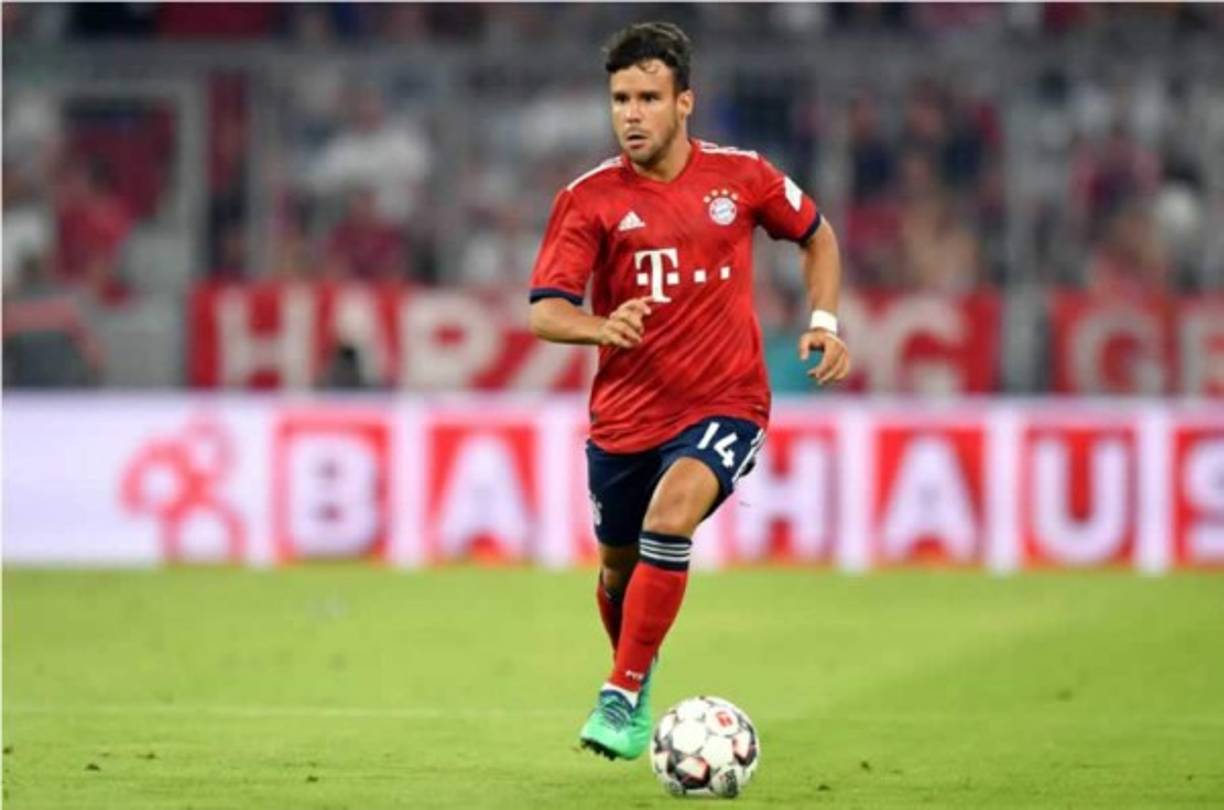 Según la Cadena COPE, Juan Bernat está muy cerca de dejar de ser jugador del Bayern Múnich para pasar a formar parte de las filas del Paris Saint-Germain.