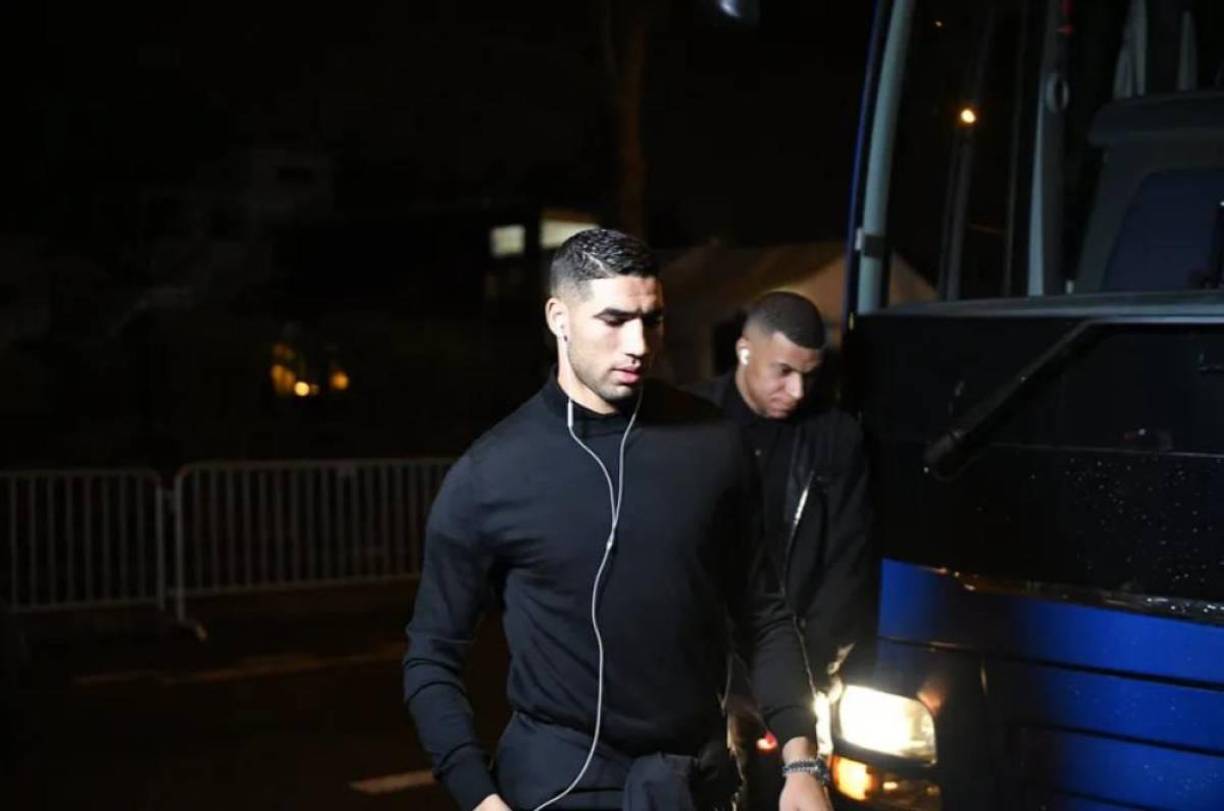 Según su relato, ambos se conocieron en enero a través de Instagram y el pasado sábado por la noche fue invitada a su domicilio, al que fue en un Uber pedido por el propio jugador.